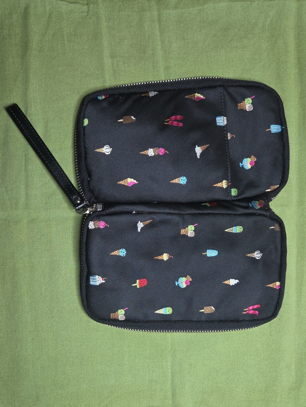 Hobonichi Happy Ice Cream Small Drawer Pouch